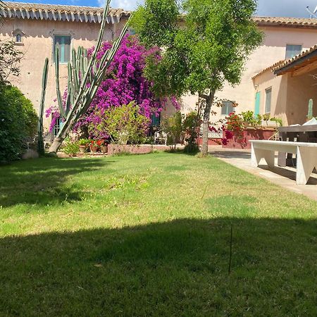 Corte Boero Bed&Breakfast Capoterra Exterior photo
